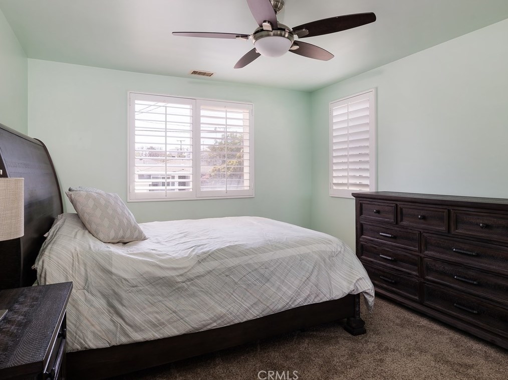 539 Maple Ave, El Segundo CA  90245-2425 exterior