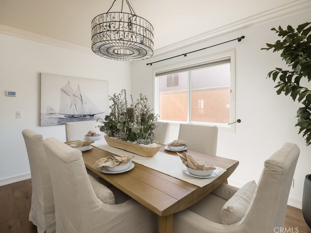 539 Maple Ave, El Segundo CA  90245-2425 exterior