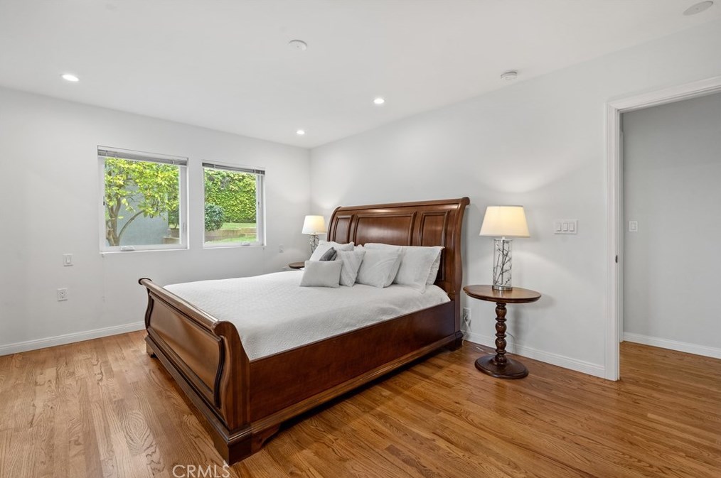 801 Bungalow Dr, El Segundo CA  90245-2540 exterior