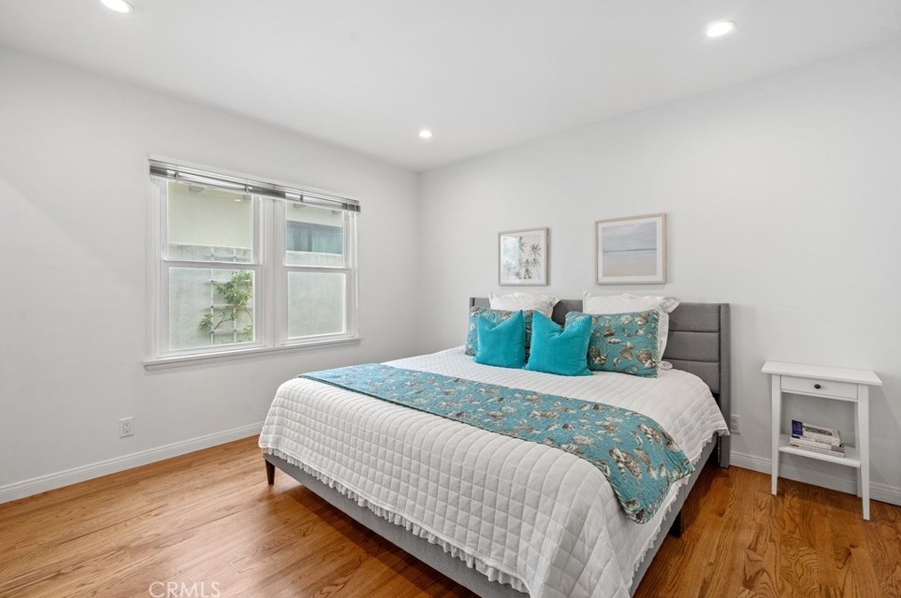 801 Bungalow Dr, El Segundo CA  90245-2540 exterior