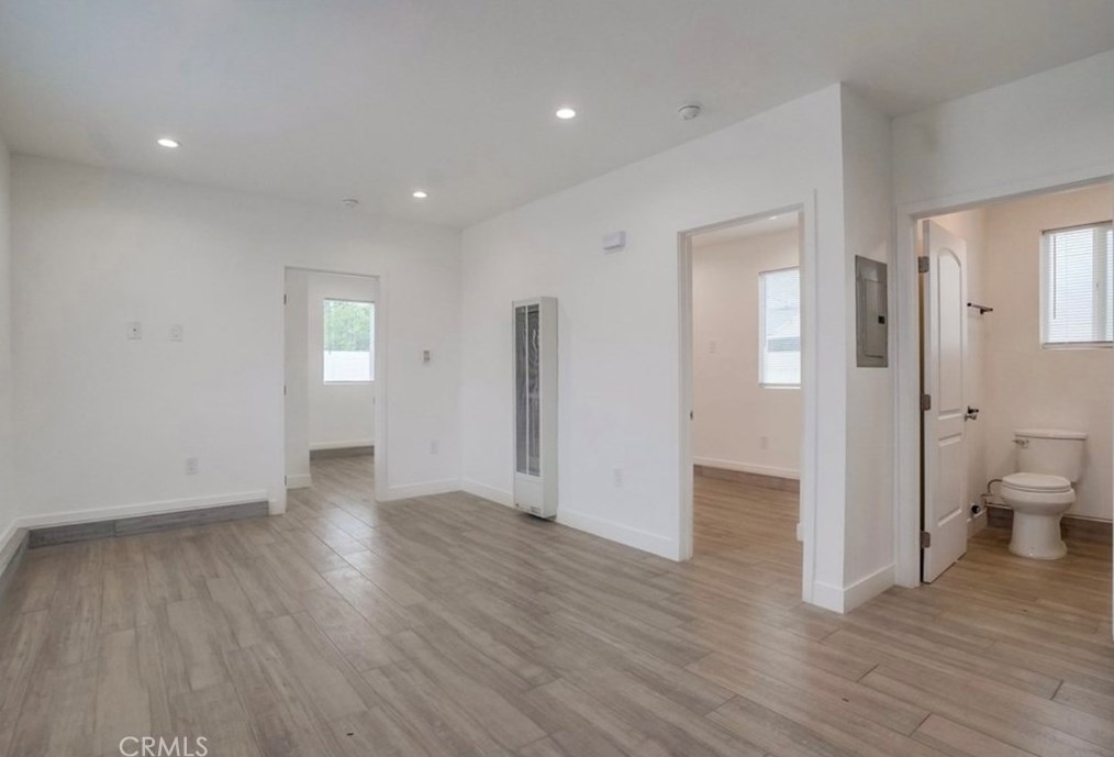 15221 Ibex Ave, Norwalk CA  90650-6635 exterior
