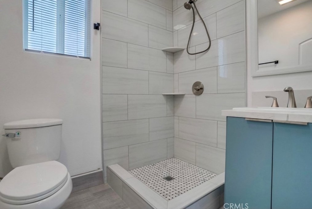15221 Ibex Ave, Norwalk CA  90650-6635 exterior