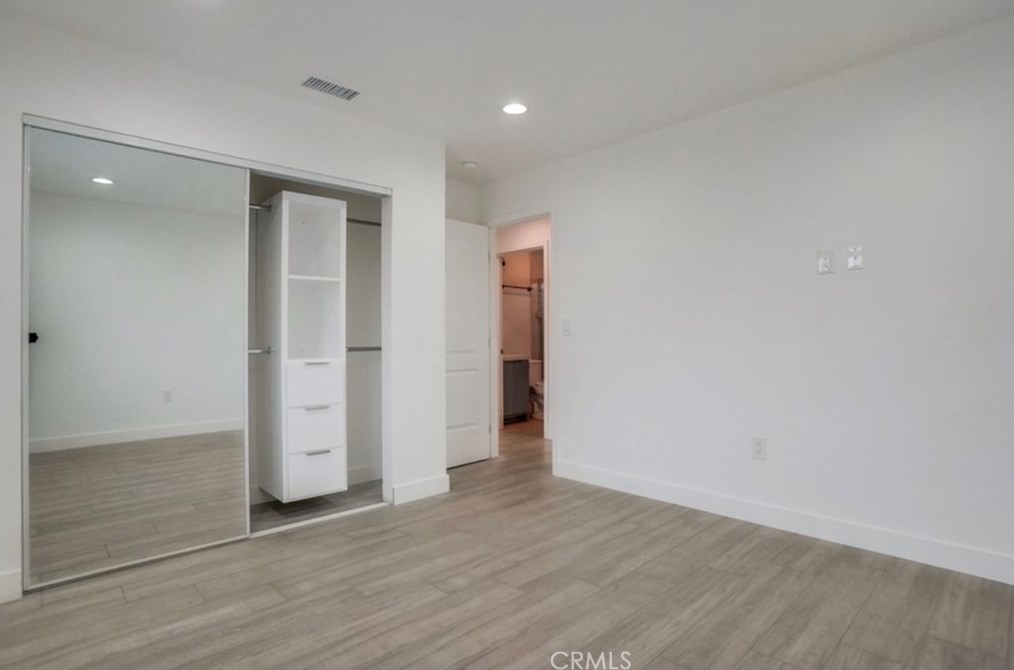 15221 Ibex Ave, Norwalk CA  90650-6635 exterior