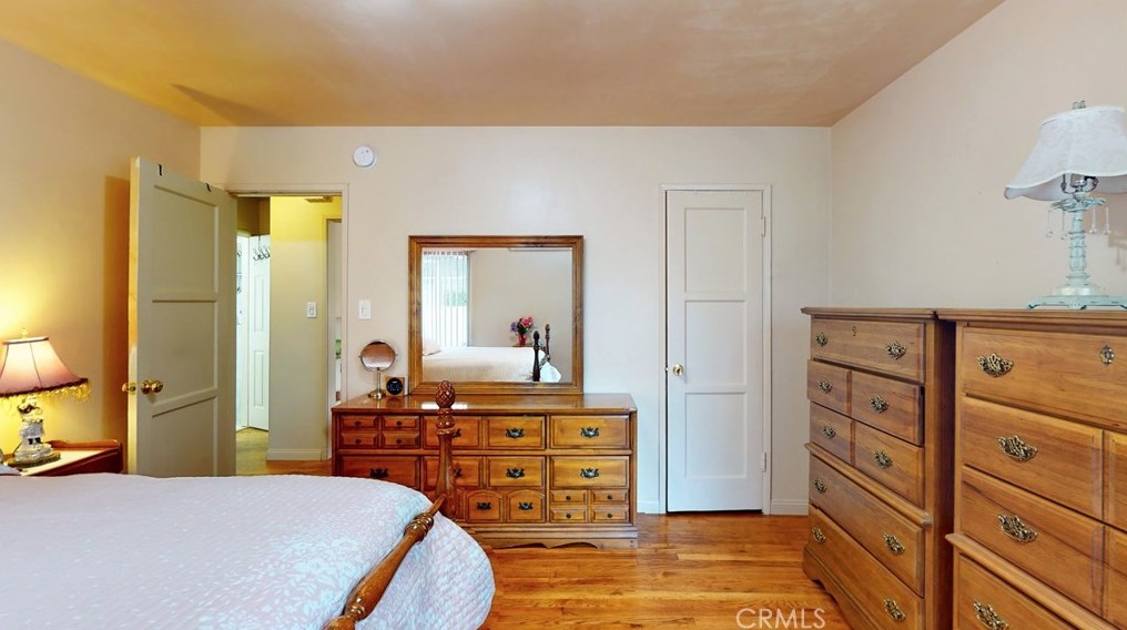 10514 Haas Ave, Los Angeles CA  90047-4334 exterior