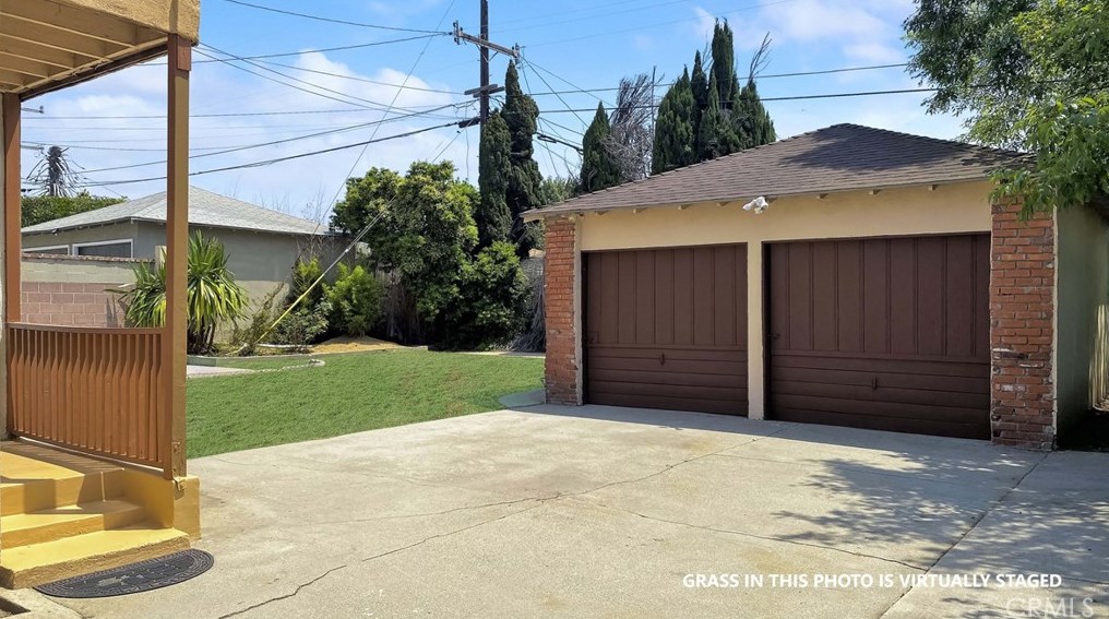 10514 Haas Ave, Los Angeles CA  90047-4334 exterior