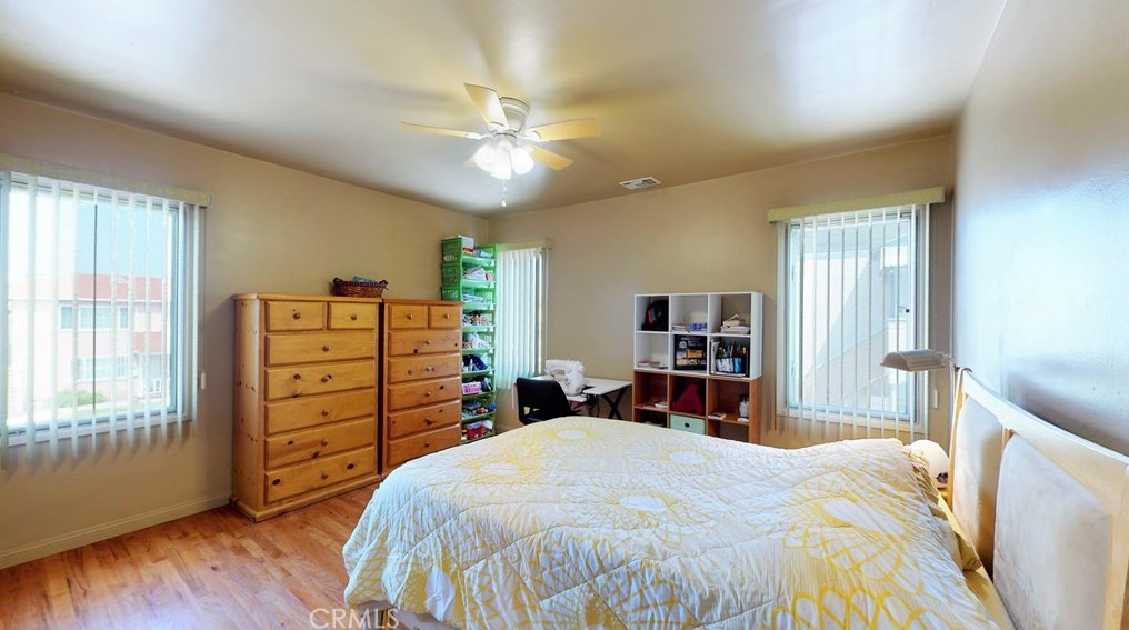 10514 Haas Ave, Los Angeles CA  90047-4334 exterior