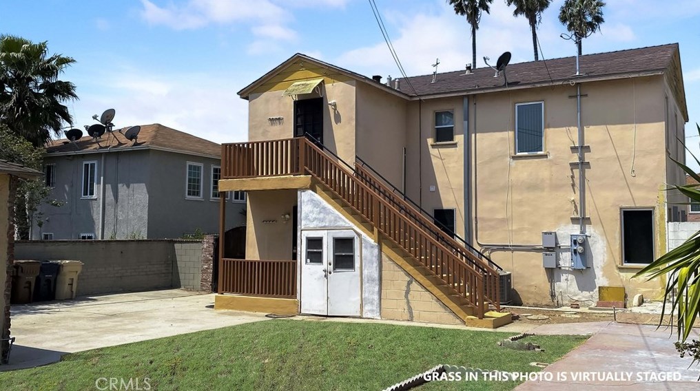 10514 Haas Ave, Los Angeles CA  90047-4334 exterior