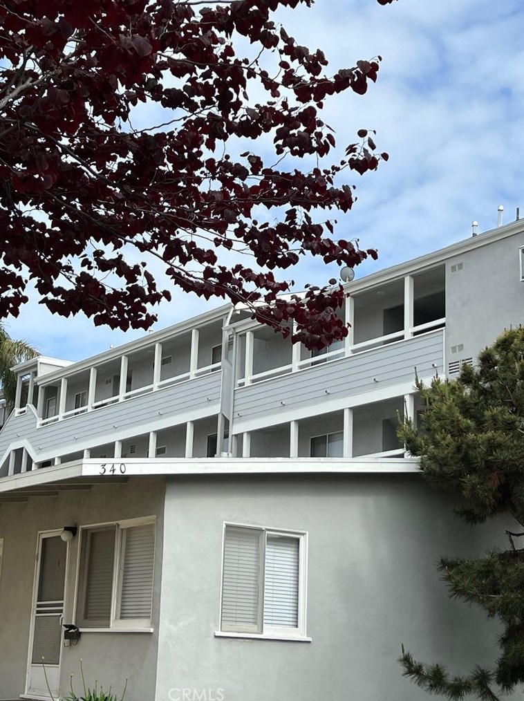 336 Penn St, El Segundo CA 90245-3025 exterior