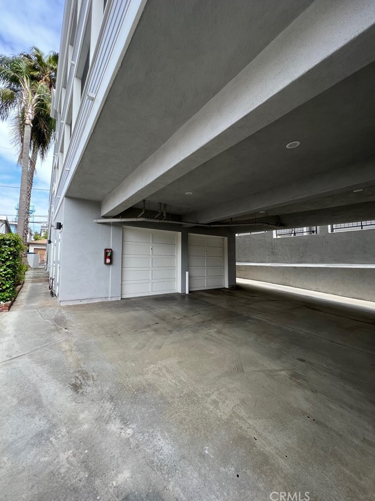 336 Penn St, El Segundo CA 90245-3025 exterior