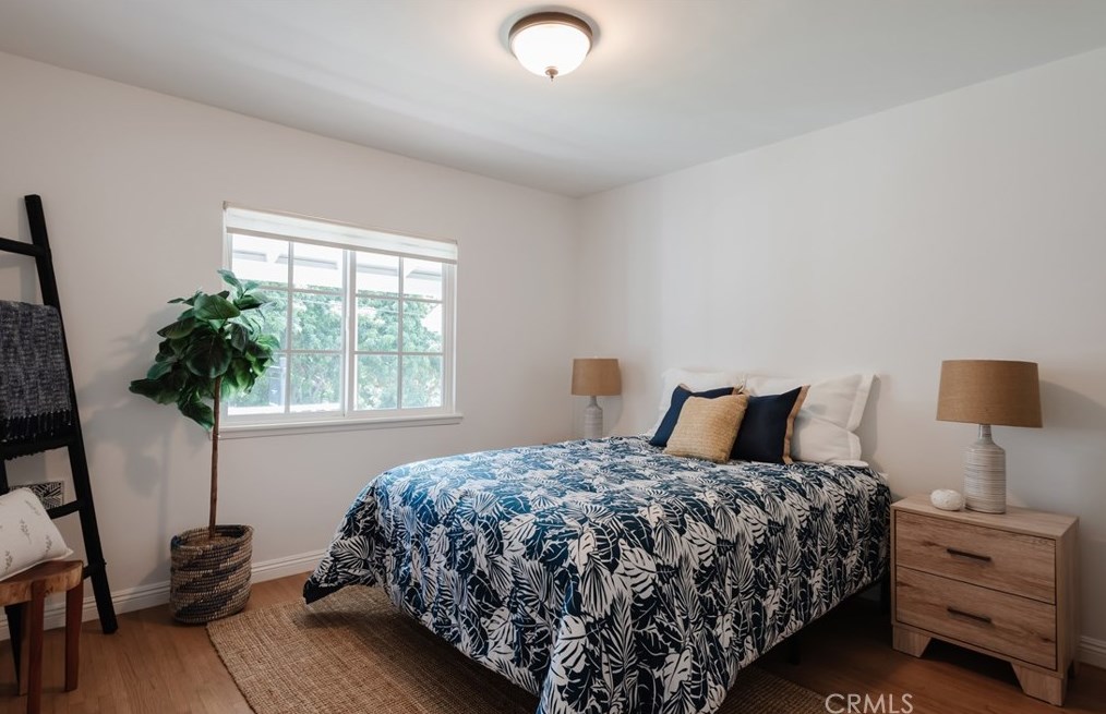 2524 Ardmore Ave, Hermosa Beach CA  90254-2224 exterior