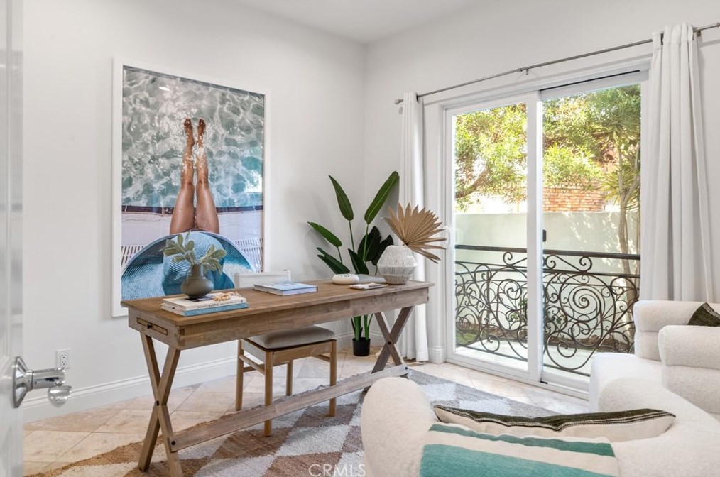 2130 Monterey Blvd, Hermosa Beach CA  90254-2630 exterior