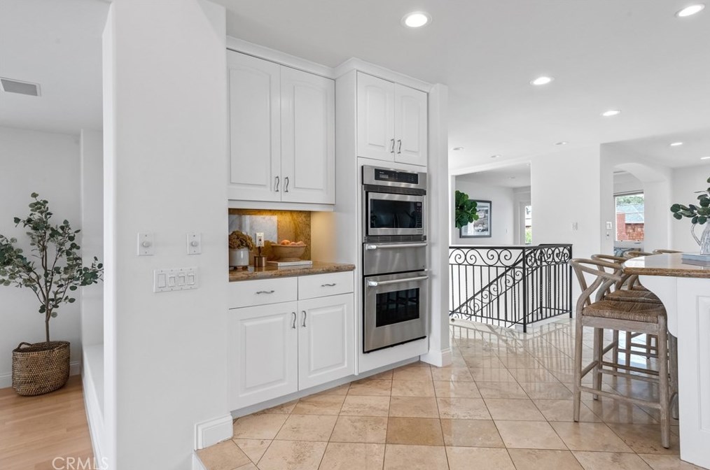 2130 Monterey Blvd, Hermosa Beach CA  90254-2630 exterior