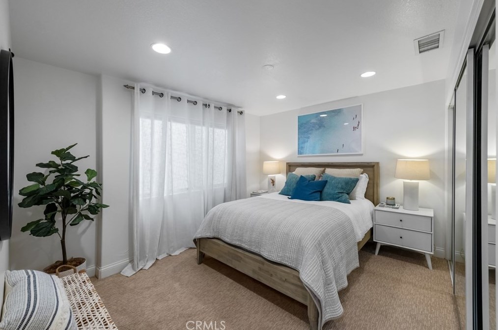 2130 Monterey Blvd, Hermosa Beach CA  90254-2630 exterior