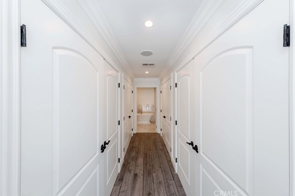 3834 Dublin Ave, Los Angeles CA  90008-1920 exterior