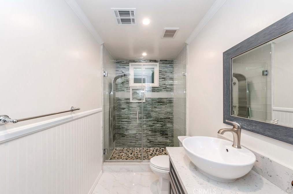 3834 Dublin Ave, Los Angeles CA  90008-1920 exterior