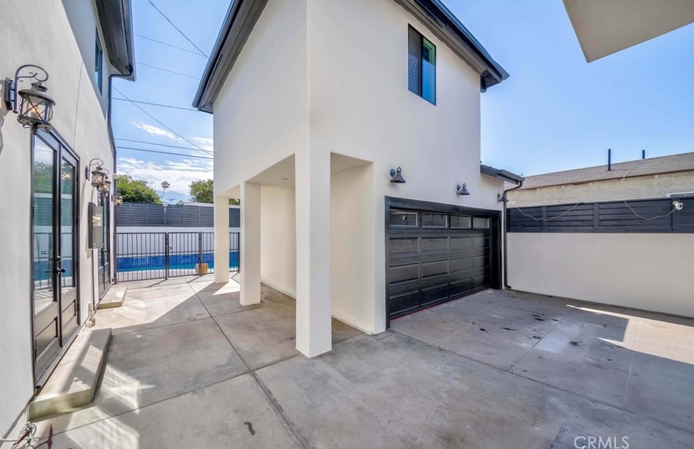 3834 Dublin Ave, Los Angeles CA  90008-1920 exterior