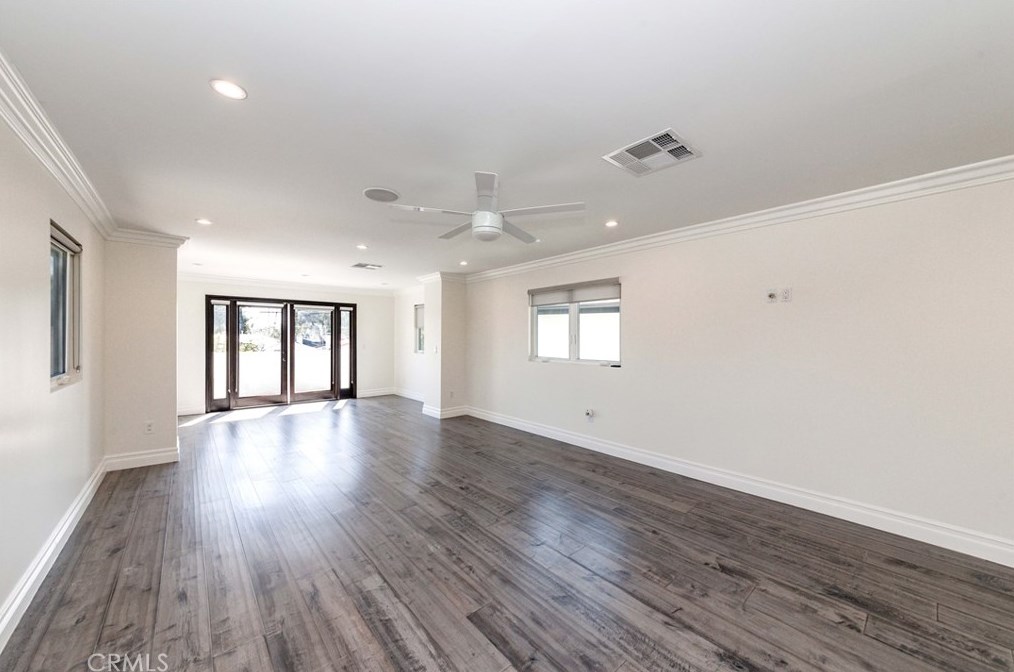 3834 Dublin Ave, Los Angeles CA  90008-1920 exterior