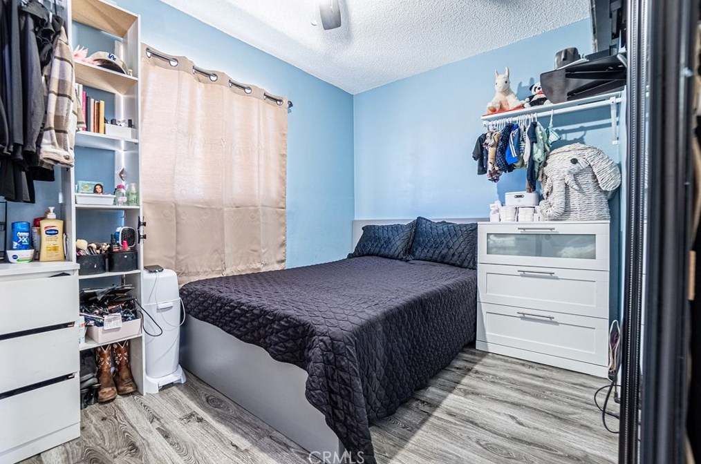 1727 60 St, Los Angeles CA  90001-1417 exterior