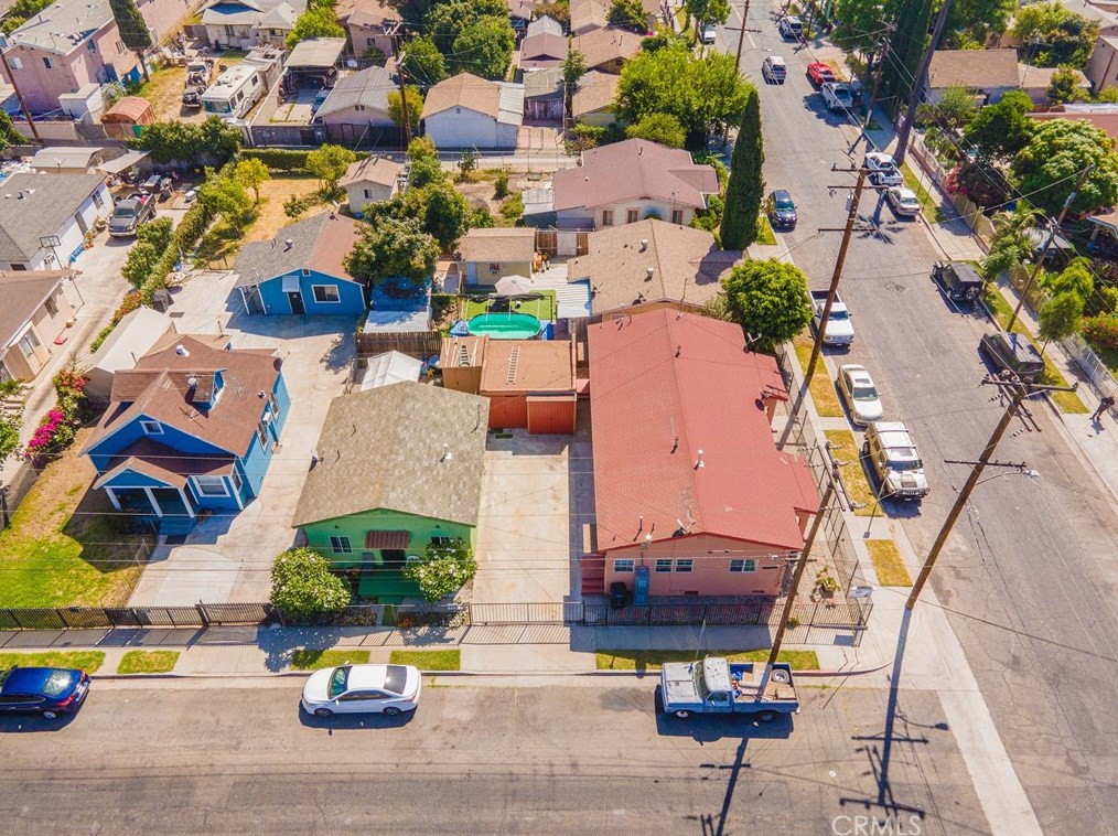 1727 60 St, Los Angeles CA  90001-1417 exterior