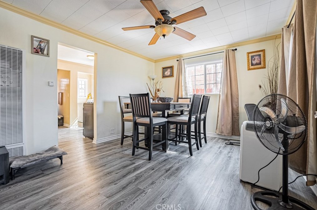 1727 60 St, Los Angeles CA  90001-1417 exterior