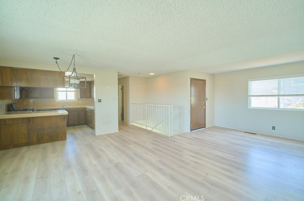 924 Main St, El Segundo CA 90245-2335 exterior