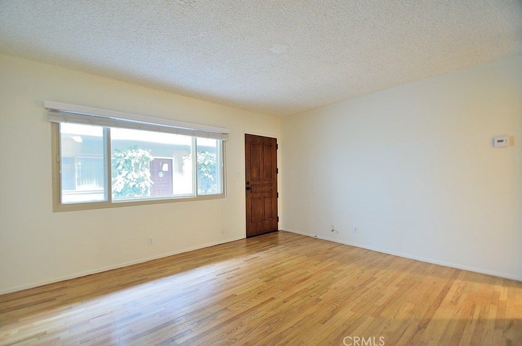 1637 Maple Ave, El Segundo CA 90245-3258 exterior