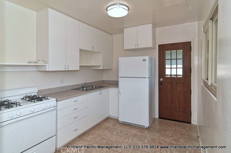 1637 Maple Ave, El Segundo CA 90245-3258 exterior