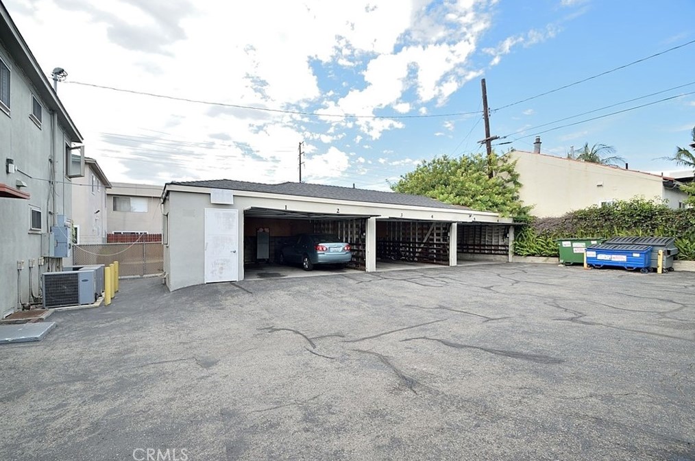 1637 Maple Ave, El Segundo CA 90245-3258 exterior