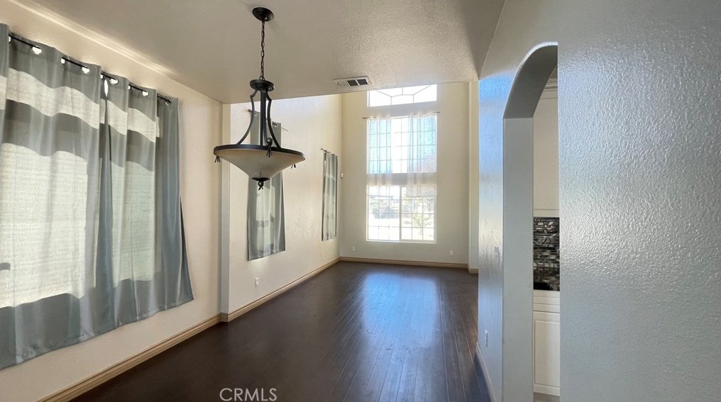 8911 Newcastle Ave, Hesperia CA  92344-8286 exterior