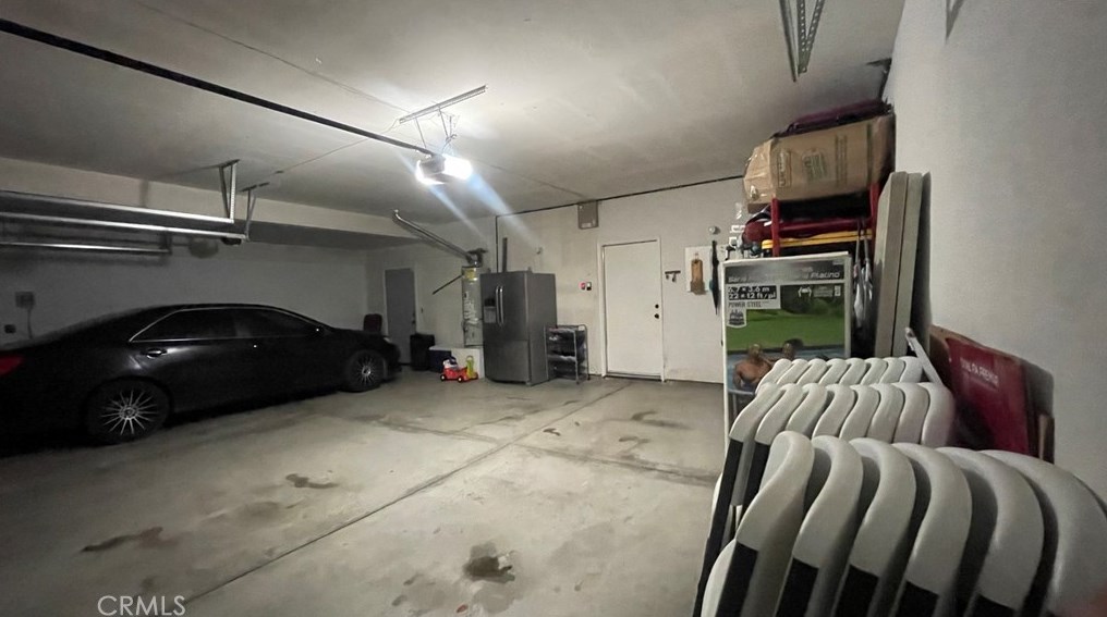 8911 Newcastle Ave, Hesperia CA  92344-8286 exterior