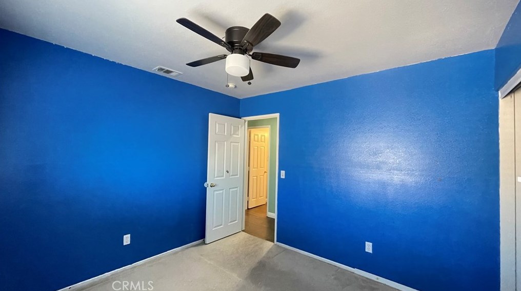 8911 Newcastle Ave, Hesperia CA  92344-8286 exterior