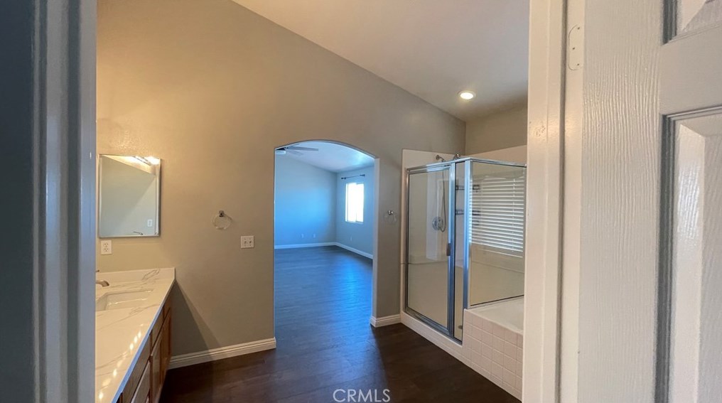 8911 Newcastle Ave, Hesperia CA  92344-8286 exterior