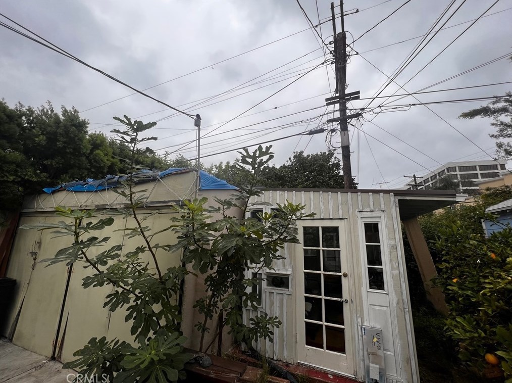 6638 Lindenhurst Ave, Los Angeles CA 90048-4732 exterior