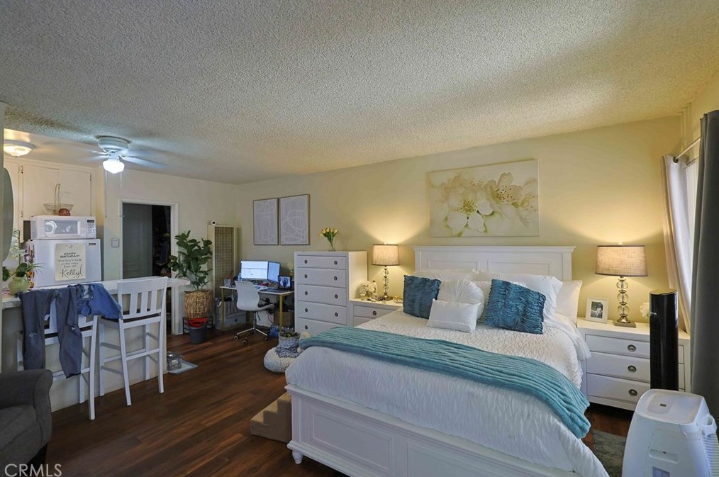 275 Lucas Ave, Los Angeles CA  90017-2062 exterior