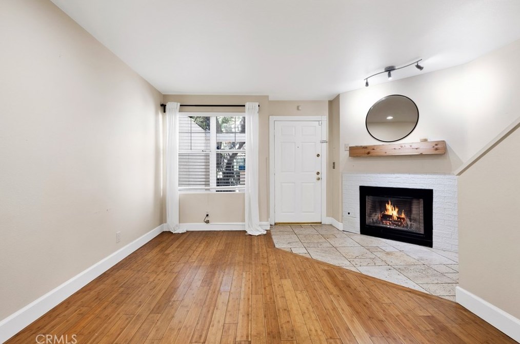 3326 Holly Grove St, Thousand Oaks CA  91362-3363 exterior