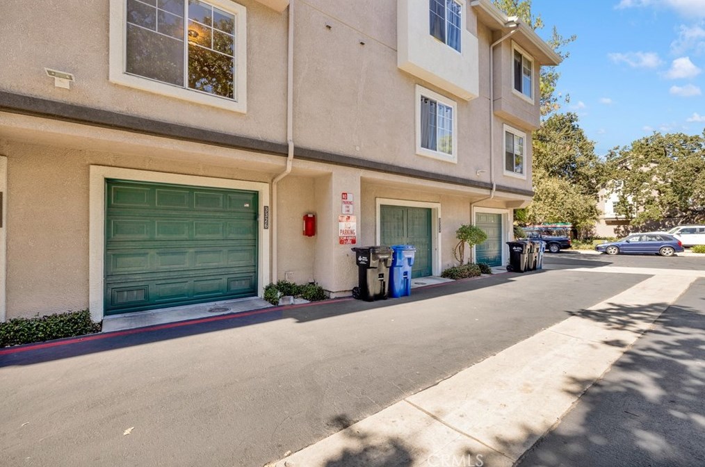 3326 Holly Grove St, Thousand Oaks CA  91362-3363 exterior