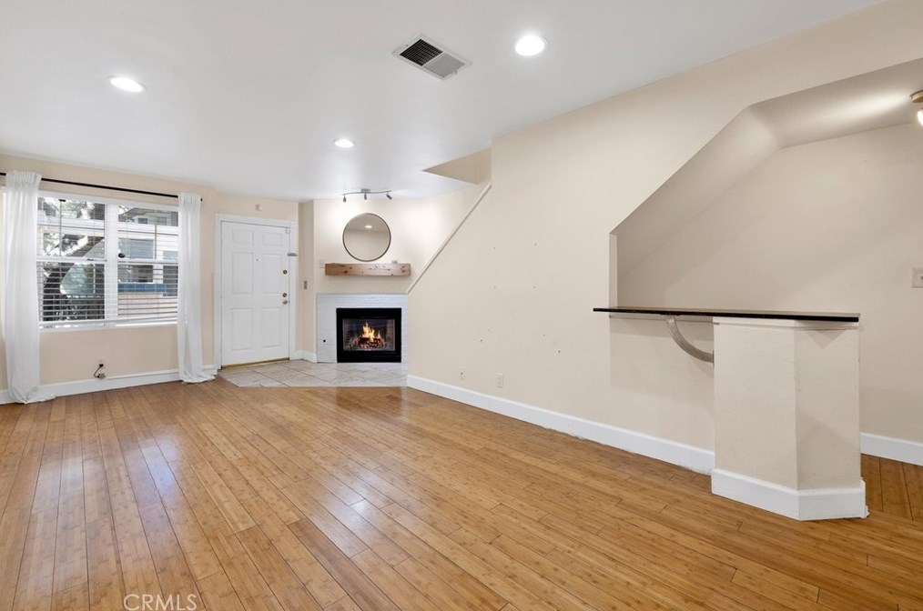 3326 Holly Grove St, Thousand Oaks CA  91362-3363 exterior