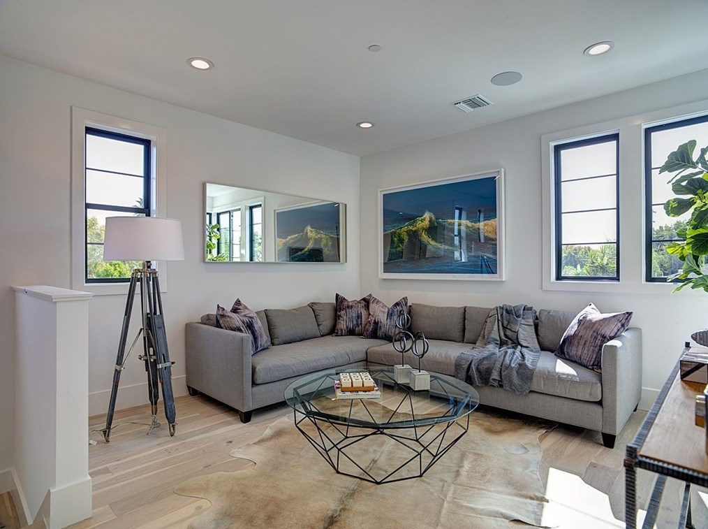 3922 Berryman Ave, Los Angeles CA  90066-5016 exterior