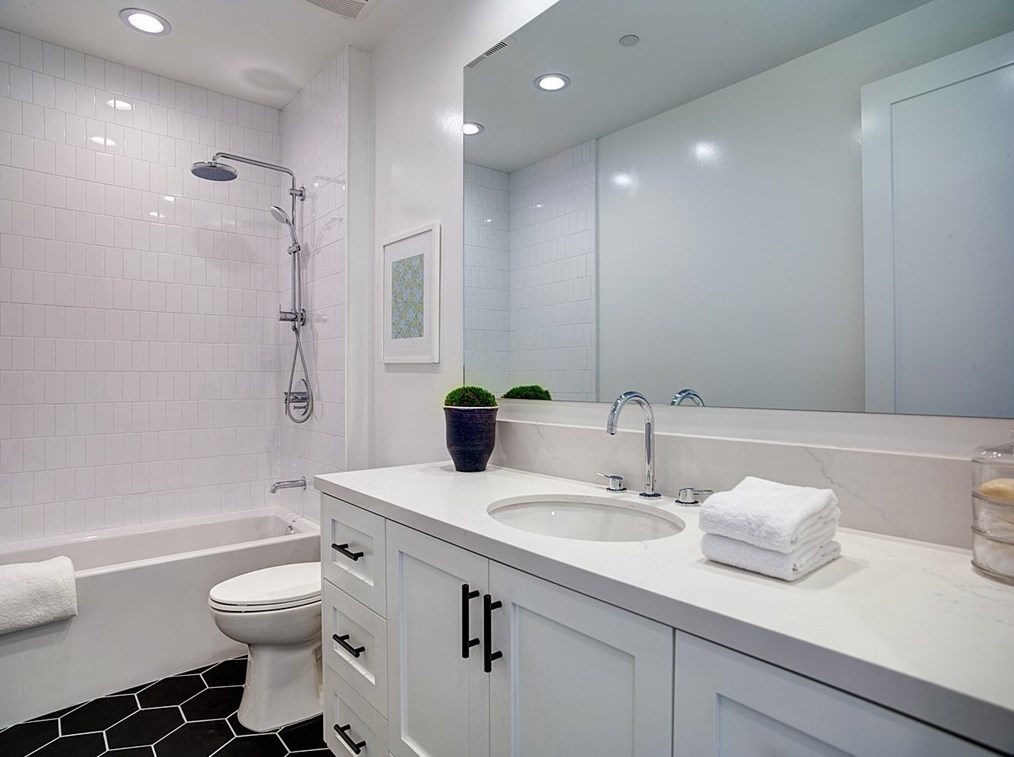 3922 Berryman Ave, Los Angeles CA  90066-5016 exterior