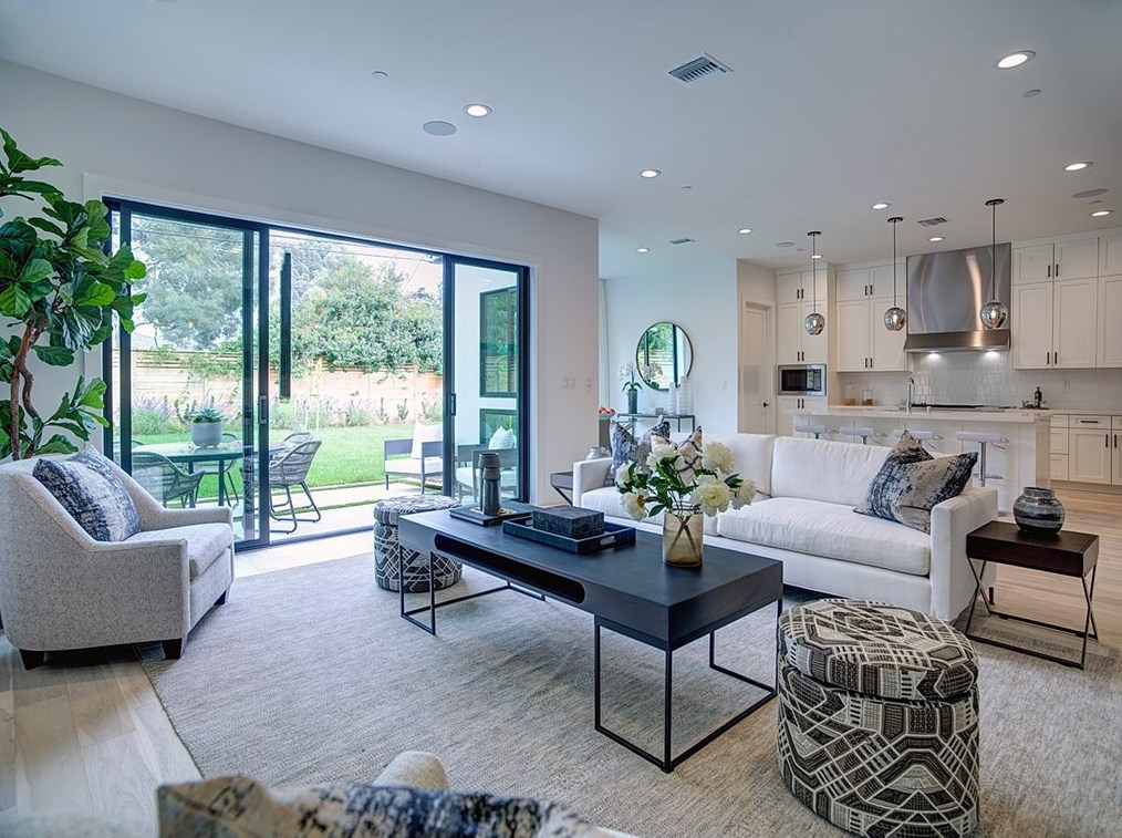 3922 Berryman Ave, Los Angeles CA  90066-5016 exterior