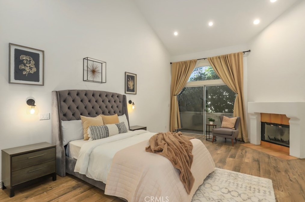 2137 Colby Ave, Los Angeles CA  90025-6207 exterior