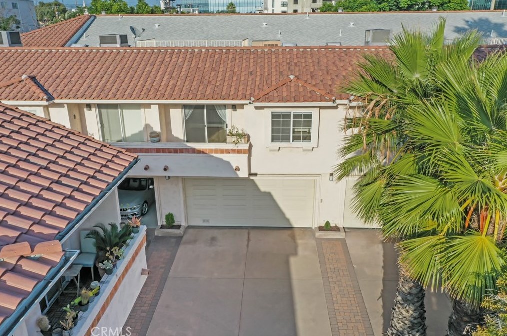 2137 Colby Ave, Los Angeles CA  90025-6207 exterior