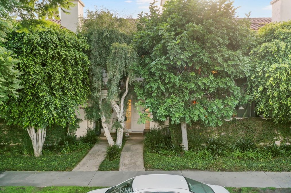 2137 Colby Ave, Los Angeles CA  90025-6207 exterior