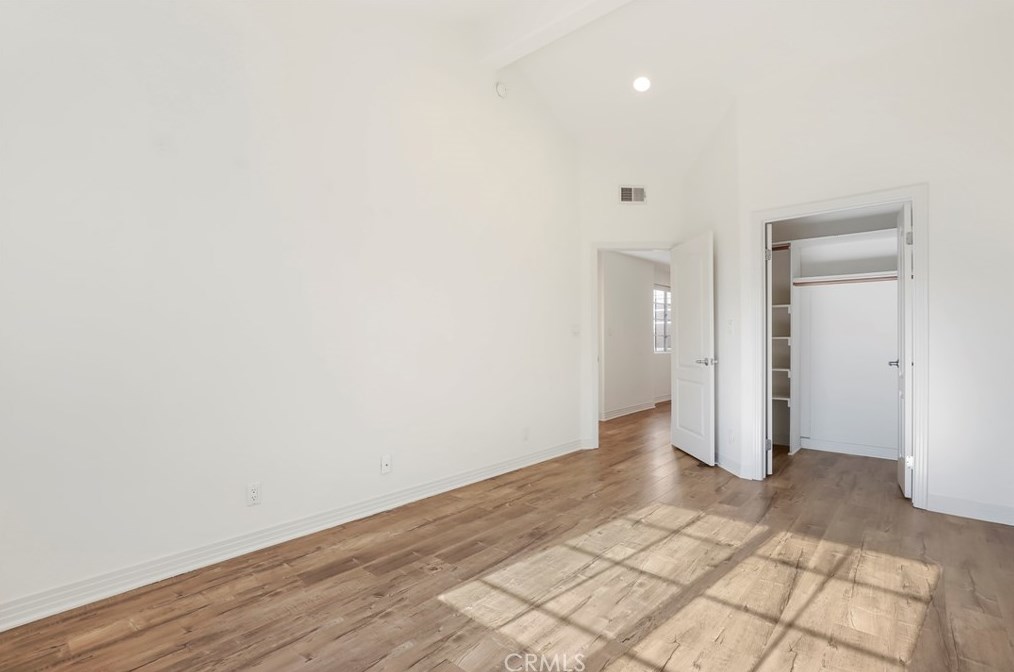 2137 Colby Ave, Los Angeles CA  90025-6207 exterior