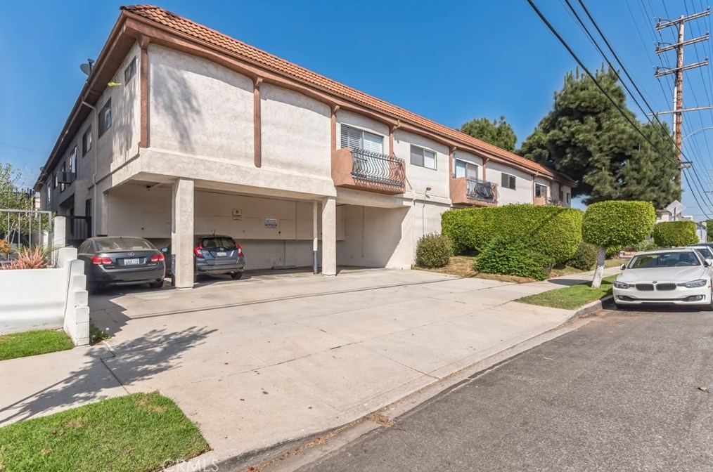 11959 Nebraska Ave, Los Angeles CA  90025-3864 exterior