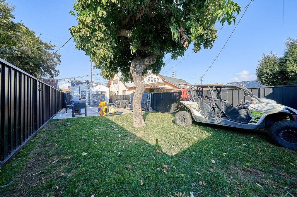 146 45th St, Los Angeles CA  90011-3470 exterior