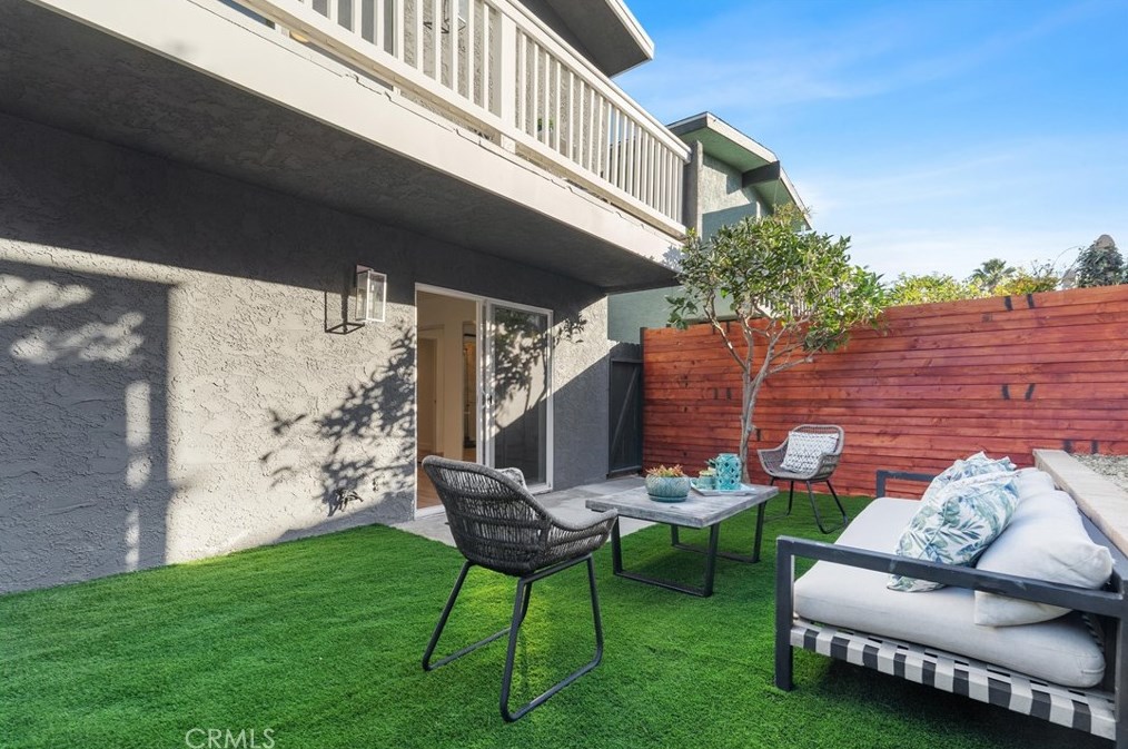 1727 Wollacott St, Redondo Beach CA  90278-2835 exterior