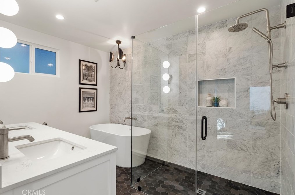 1727 Wollacott St, Redondo Beach CA  90278-2835 exterior