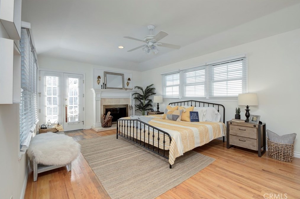 204 Walnut Ave, El Segundo CA  90245-2353 exterior