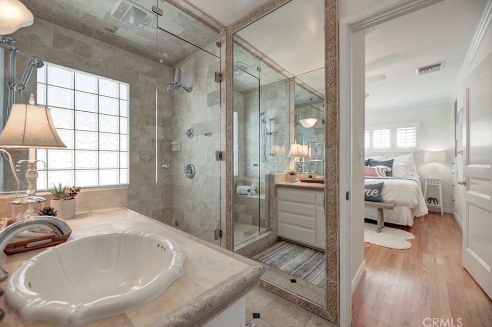 204 Walnut Ave, El Segundo CA  90245-2353 exterior